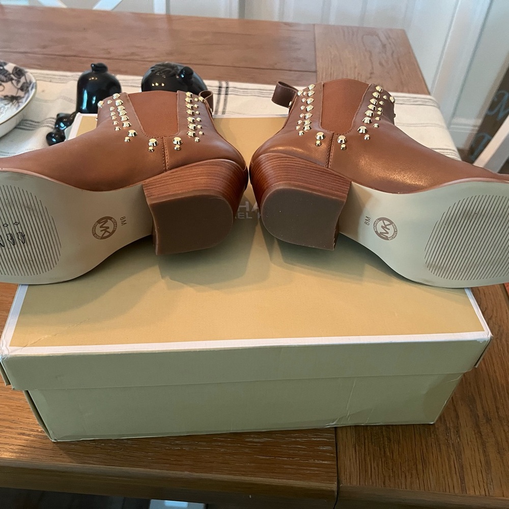 Michael Kors Bootie - Picture 3 of 4